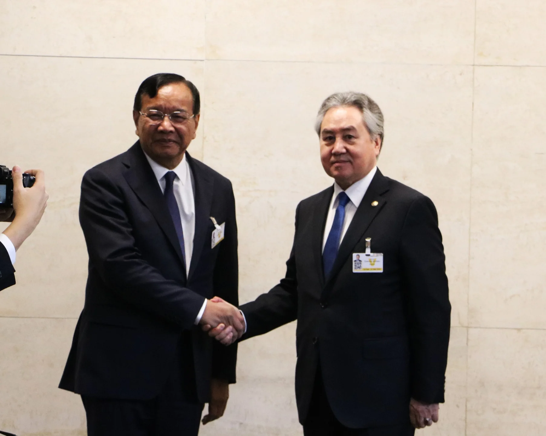 {{ item.title }}