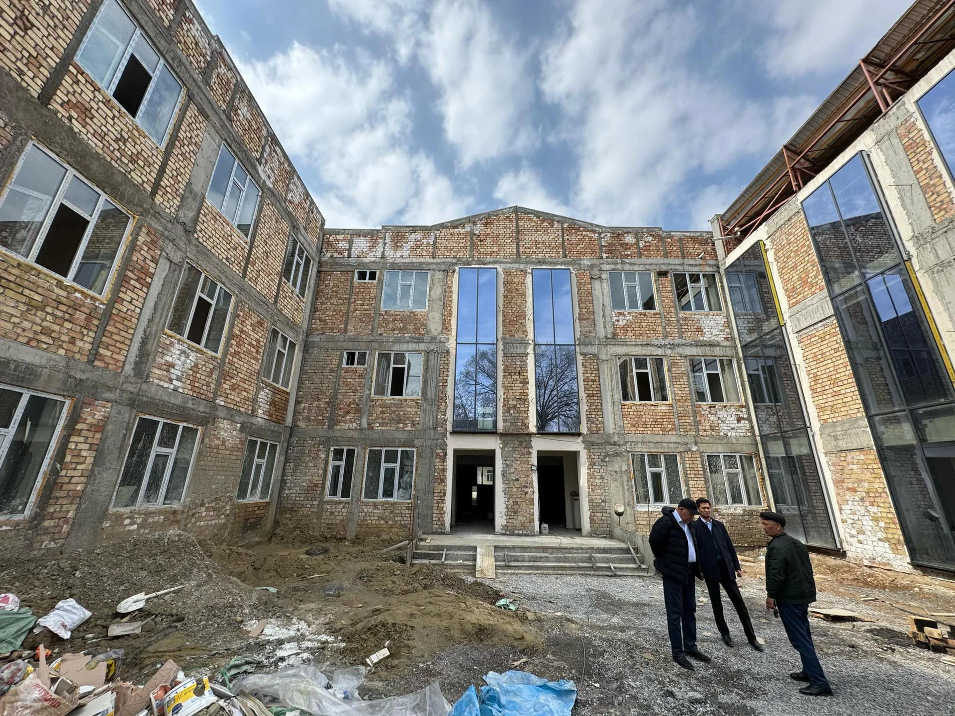 {{ item.title }}