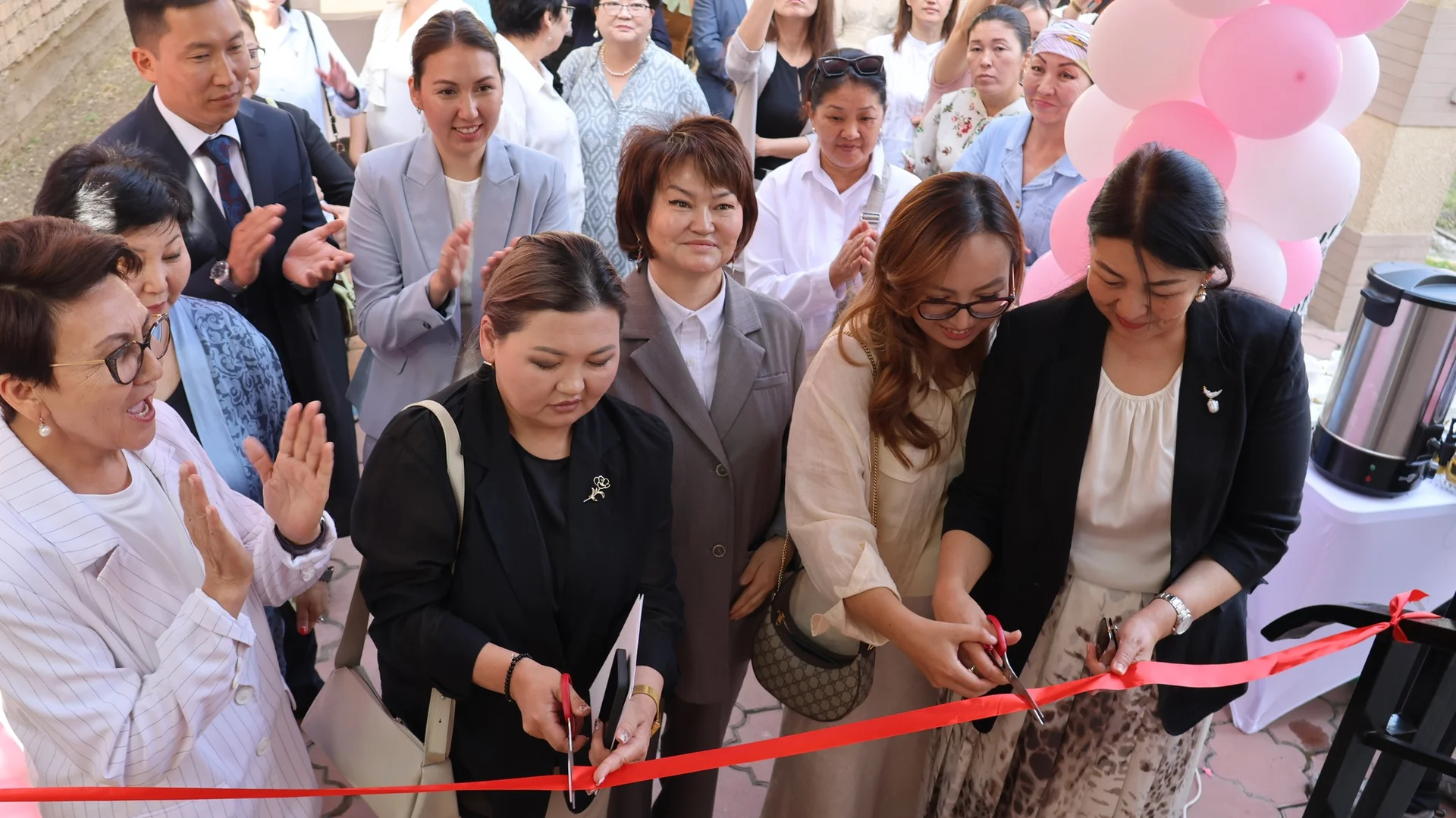 {{item.title }}