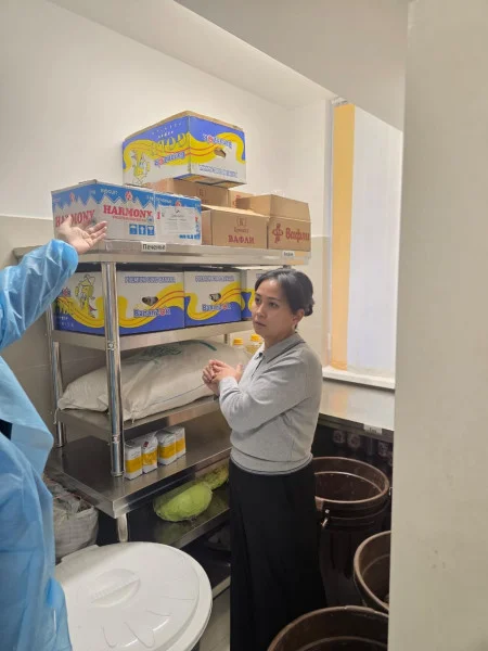 {{ item.title }}