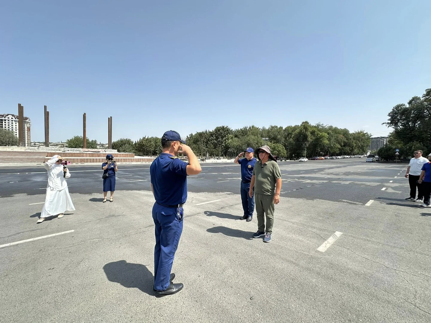 {{item.title }}