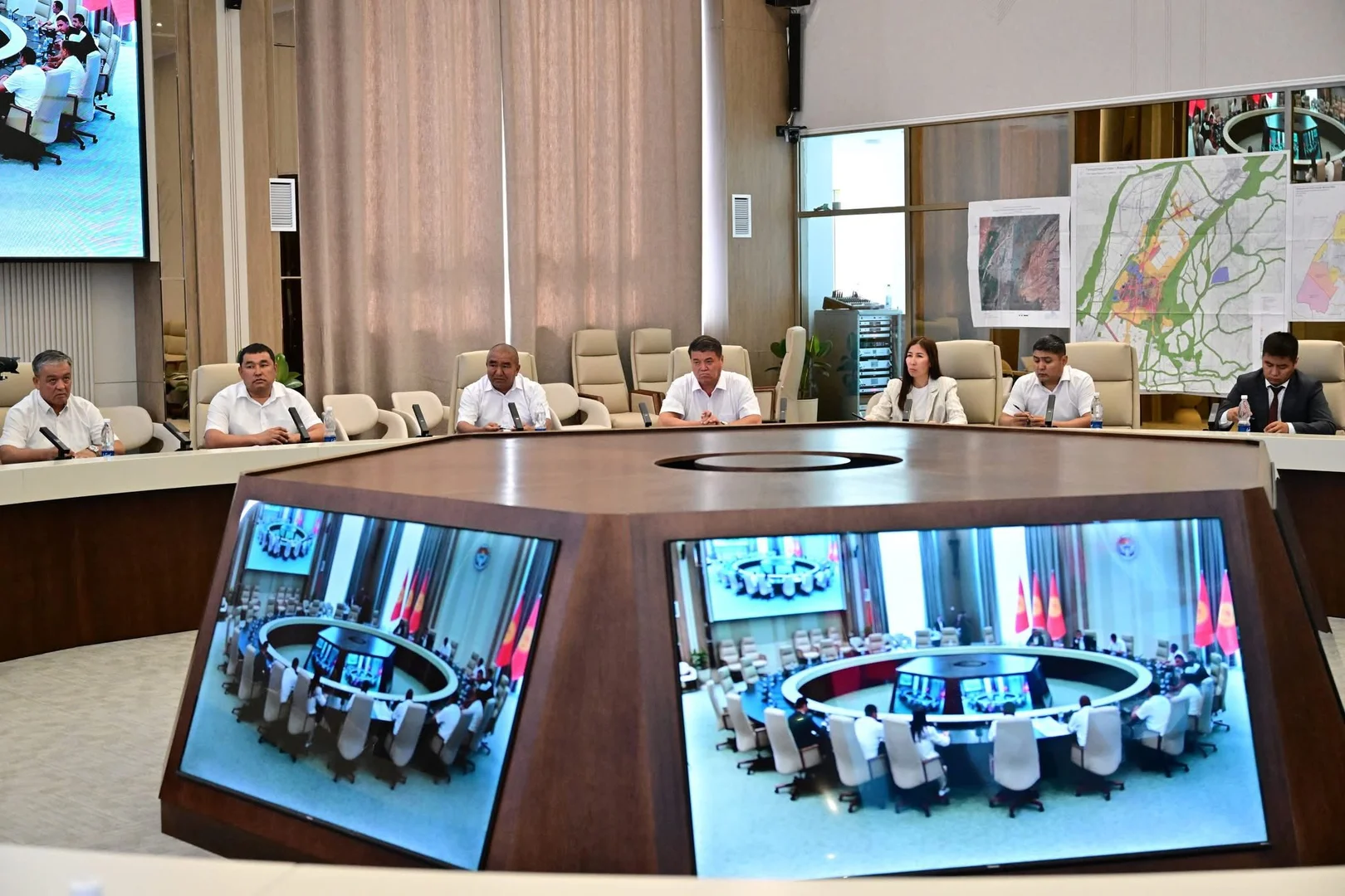 {{item.title }}