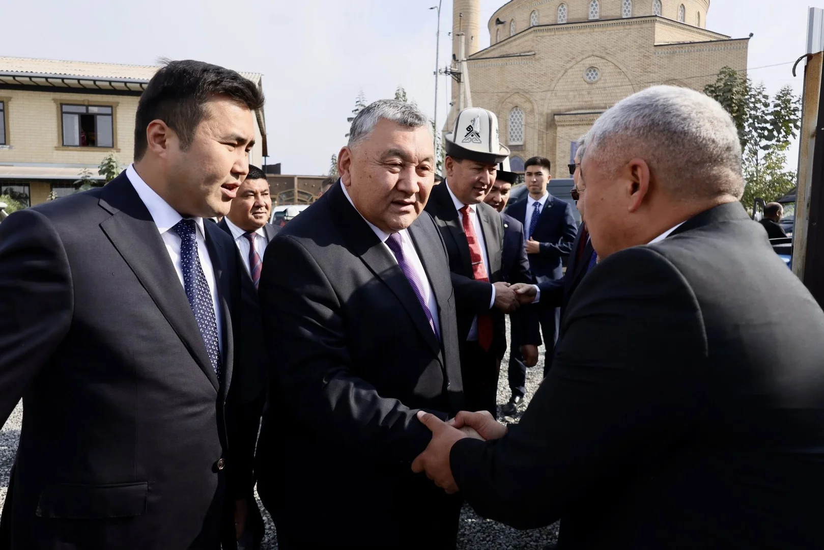 {{item.title }}
