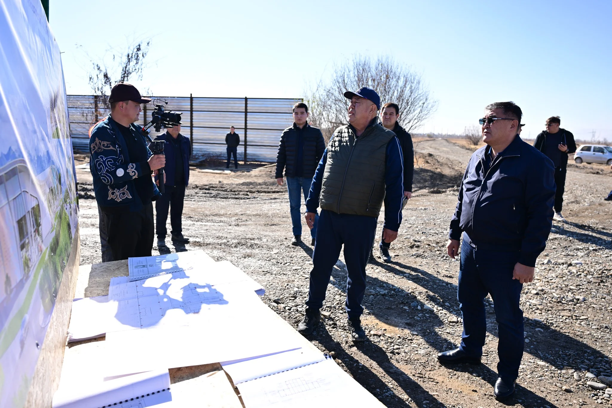 {{ item.title }}