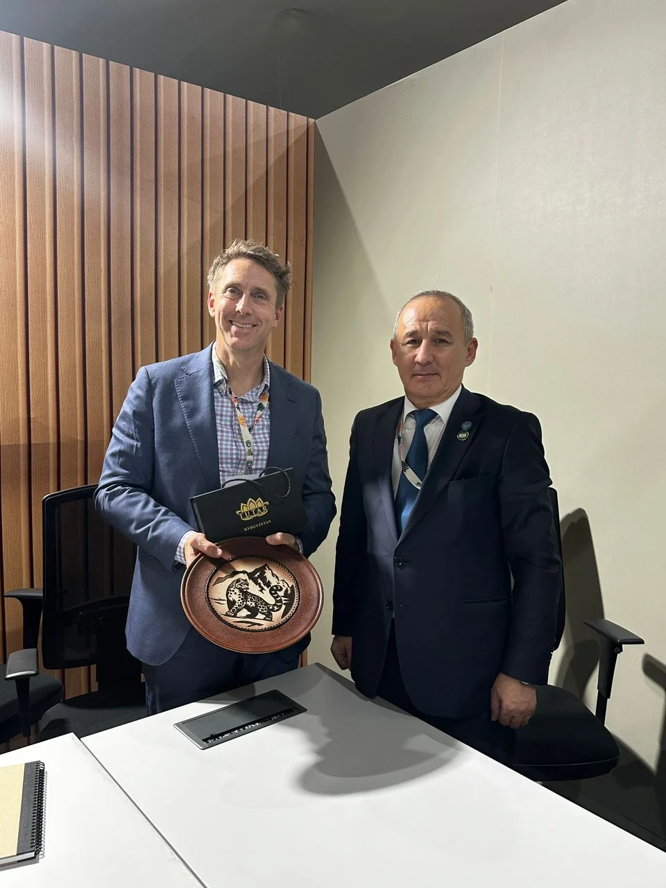 {{ item.title }}