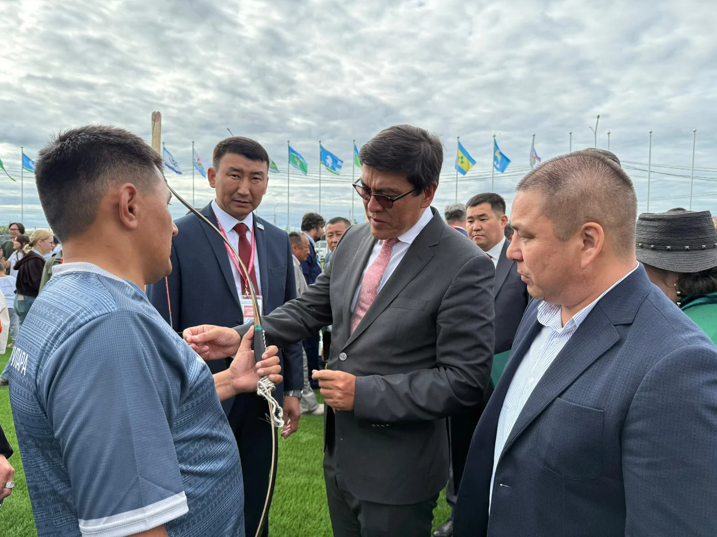 {{item.title }}