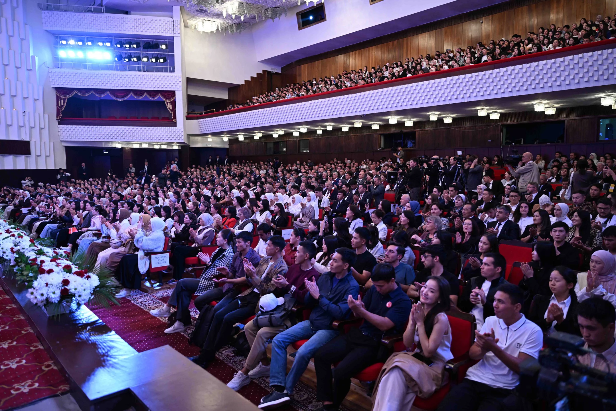 {{ item.title }}