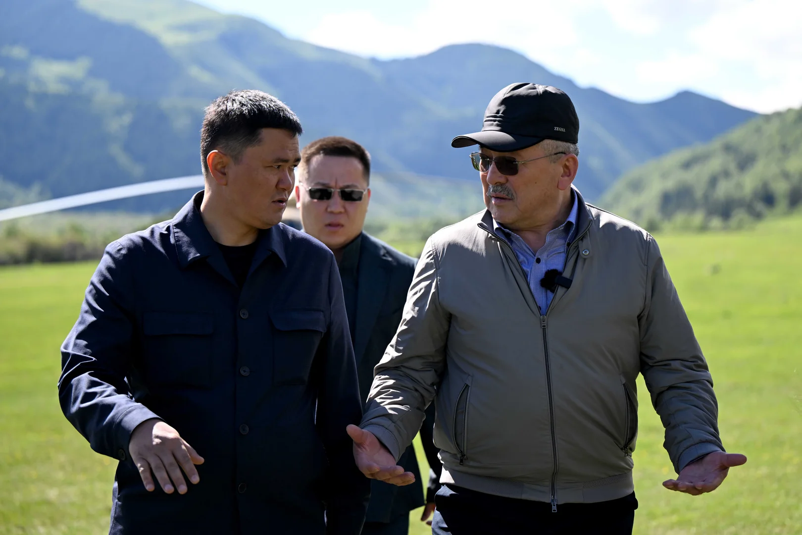 {{item.title }}