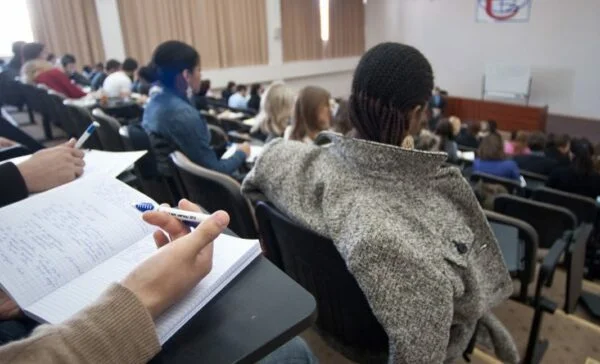 6a6cff75-c199-484d-bcc2-1da282bde76f.jpg.850x445_q82_crop-696x364.jpg