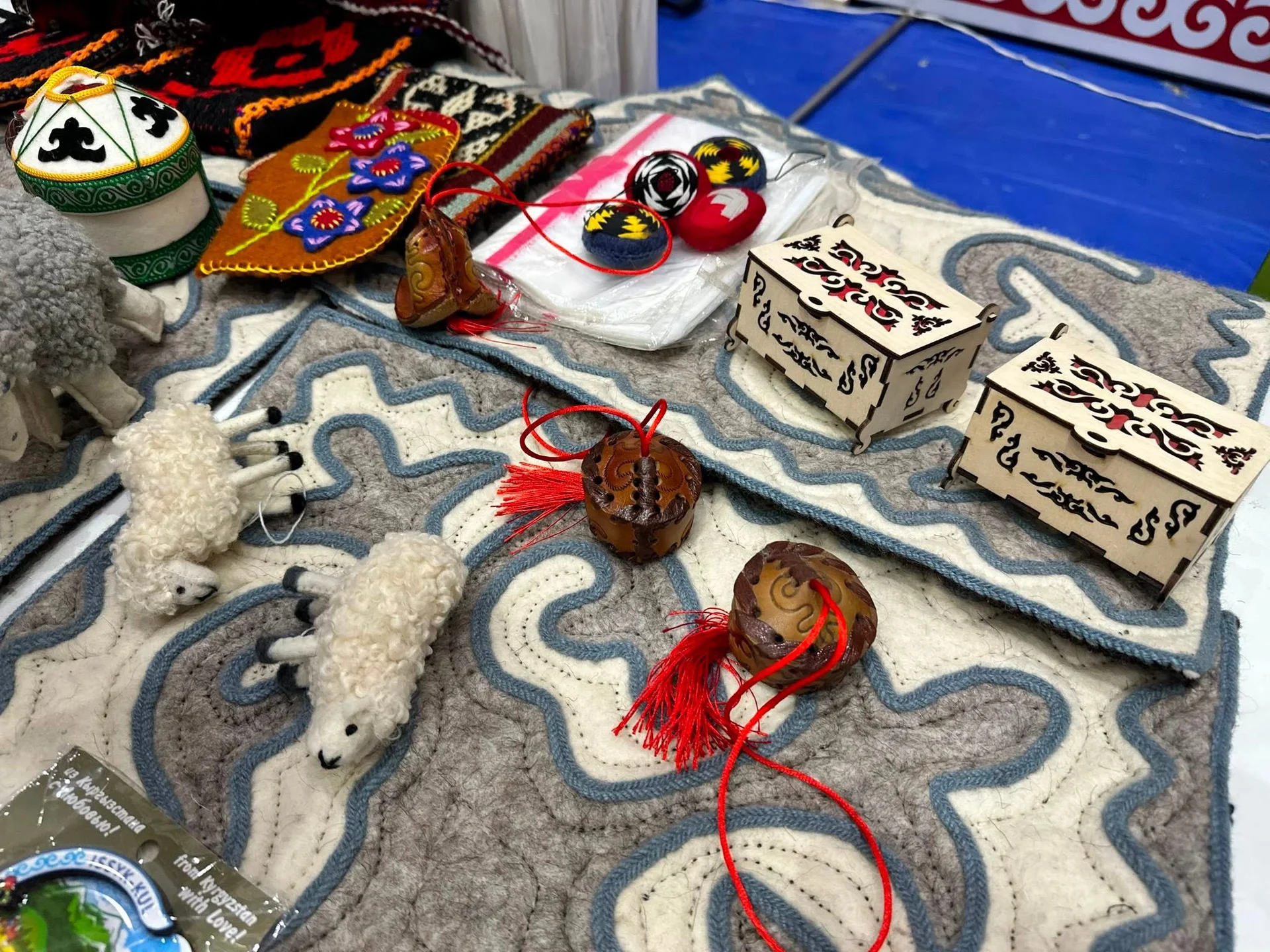 {{ item.title }}