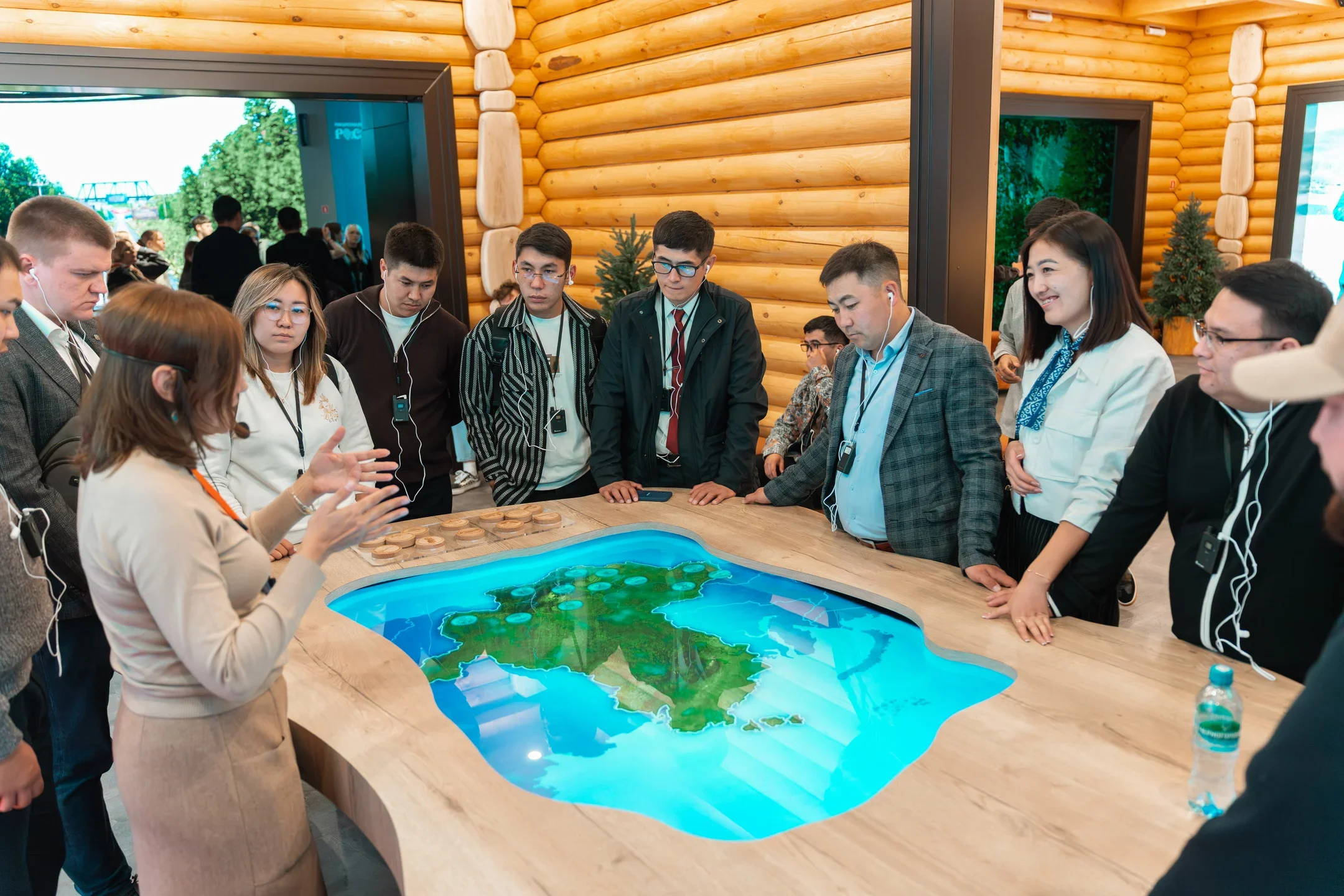 {{ item.title }}