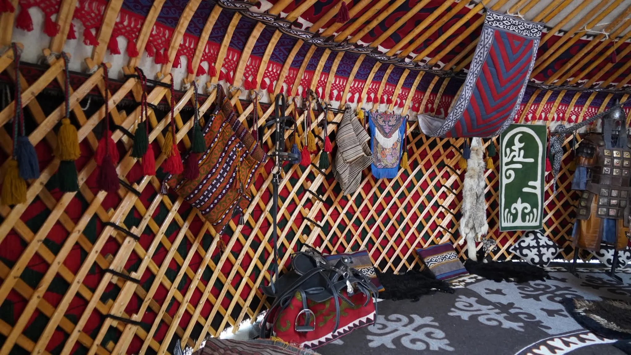 {{ item.title }}