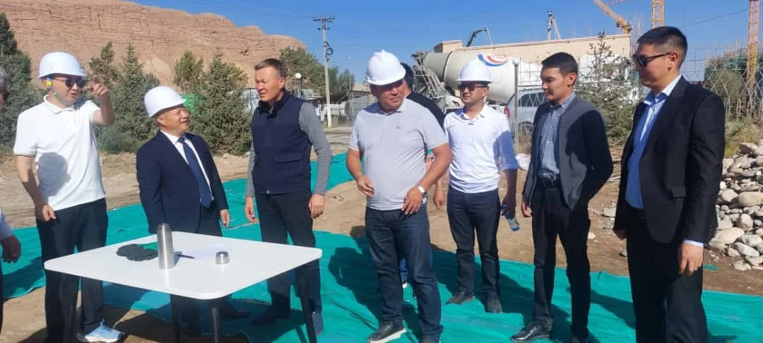 {{ item.title }}