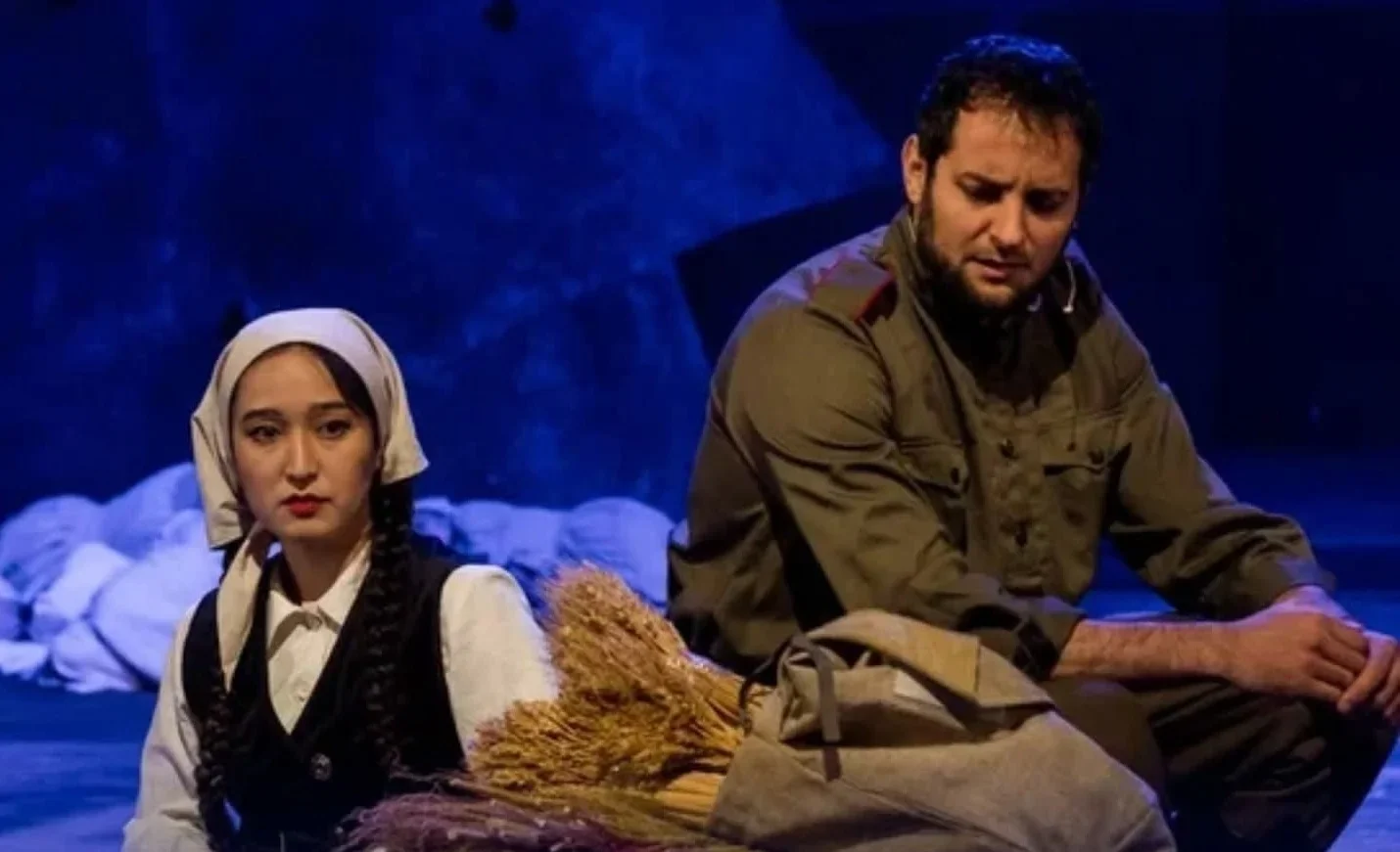 Russkiy_teatr_dramy_HesyMOH.2e16d0ba.format-webp.fill-1668x1014.webp