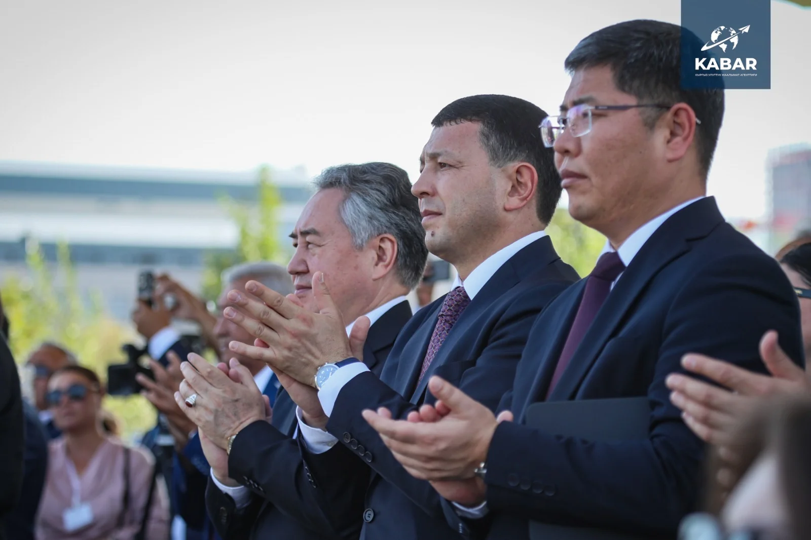 {{item.title }}