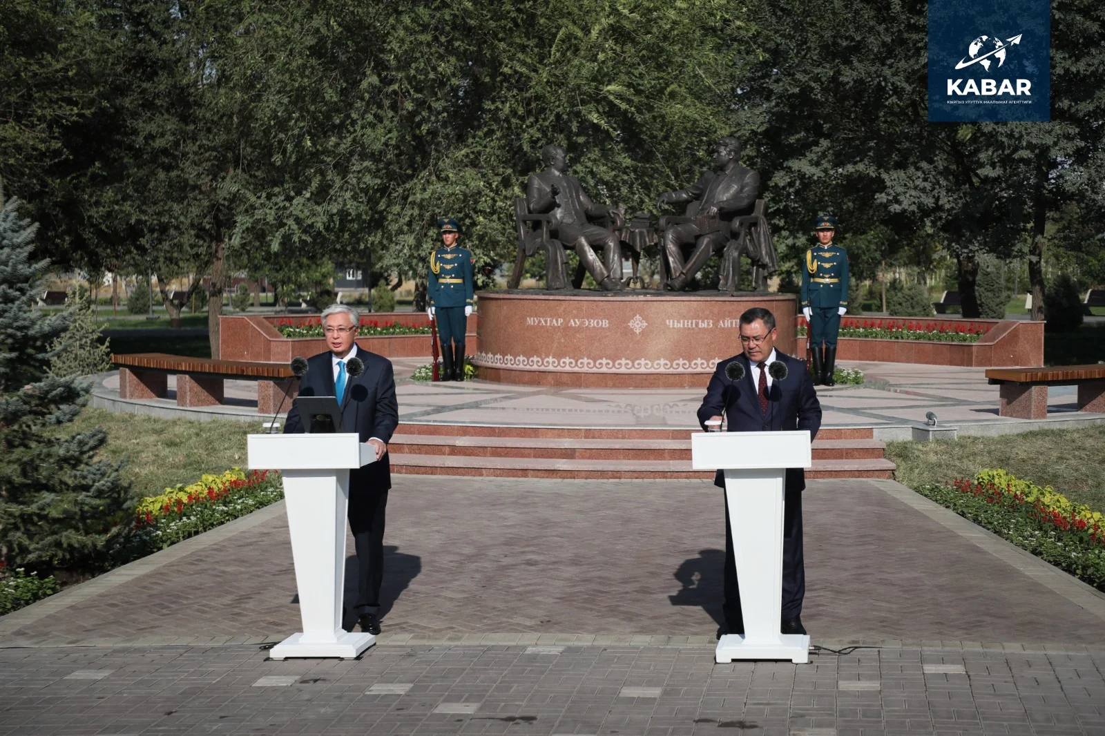 {{item.title }}