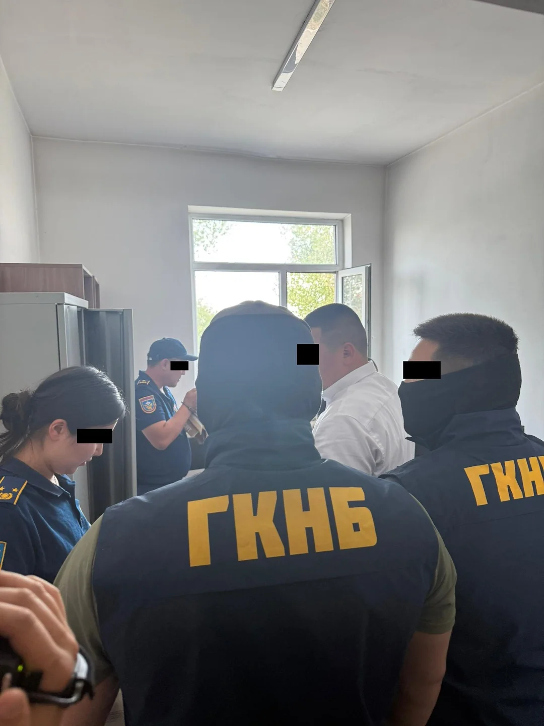{{ item.title }}