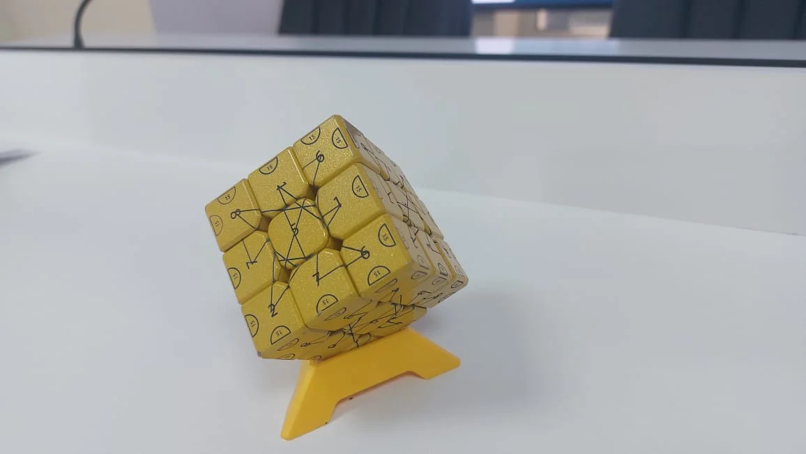 {{ item.title }}