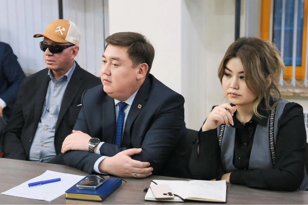 {{ item.title }}