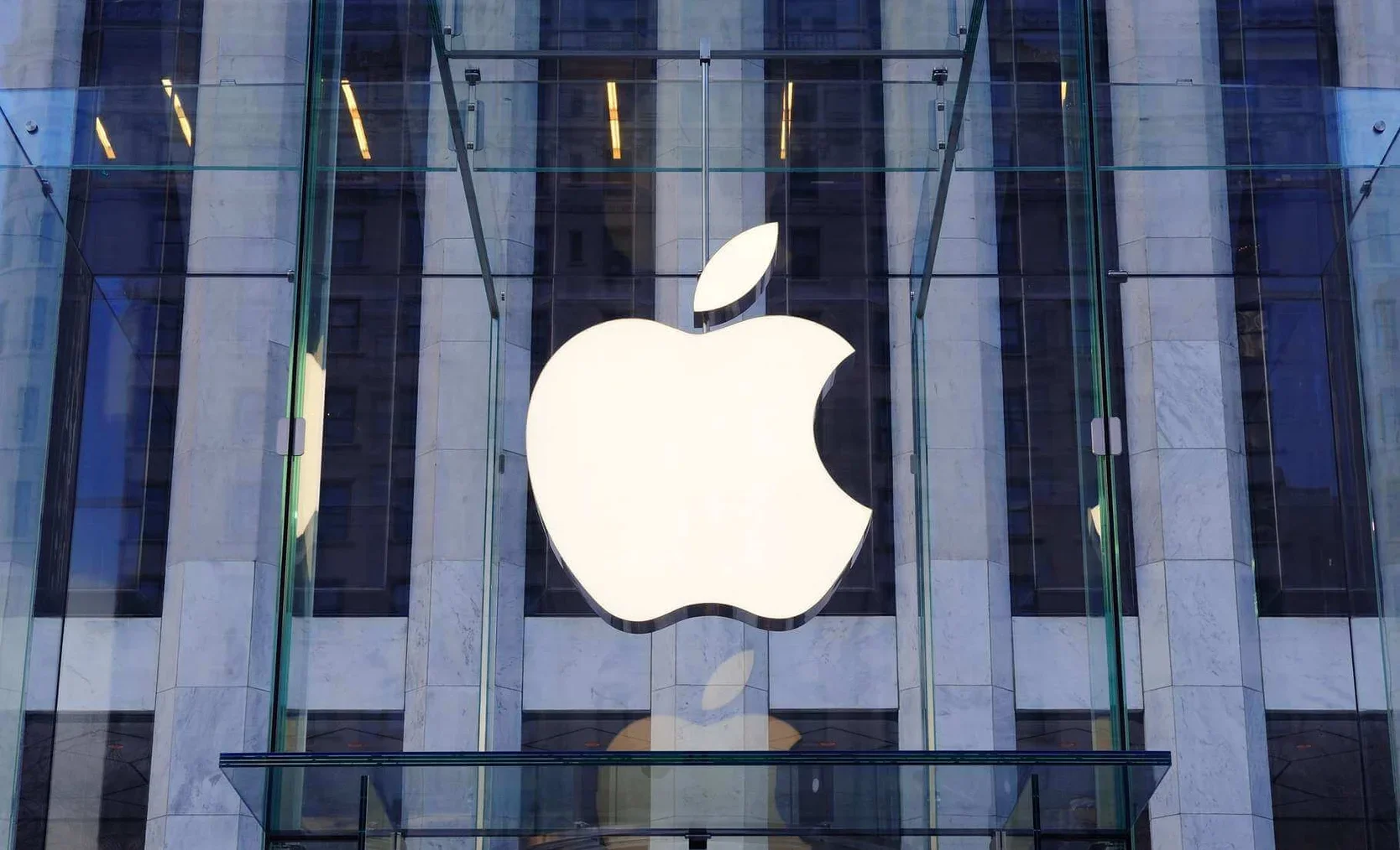 apple-istoriya-uspe.2e16d0ba.format-webp.fill-1668x1014.webp