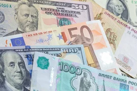 depositphotos_74532247-stock-photo-money-banknotes-concept.jpg