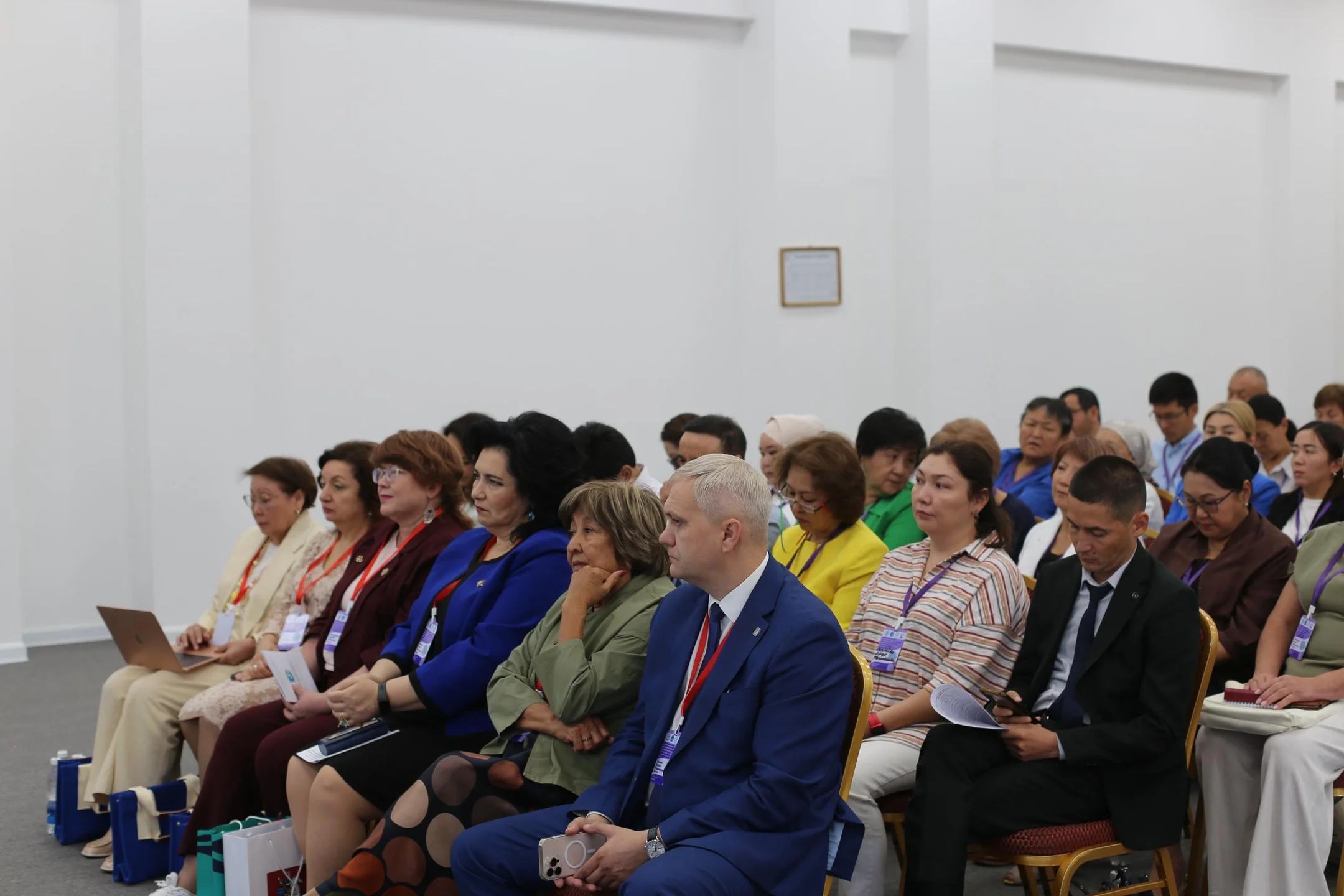 {{ item.title }}