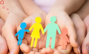 hands-family-hand-i.2e16d0ba.format-webp.fill-1668x1014.webp