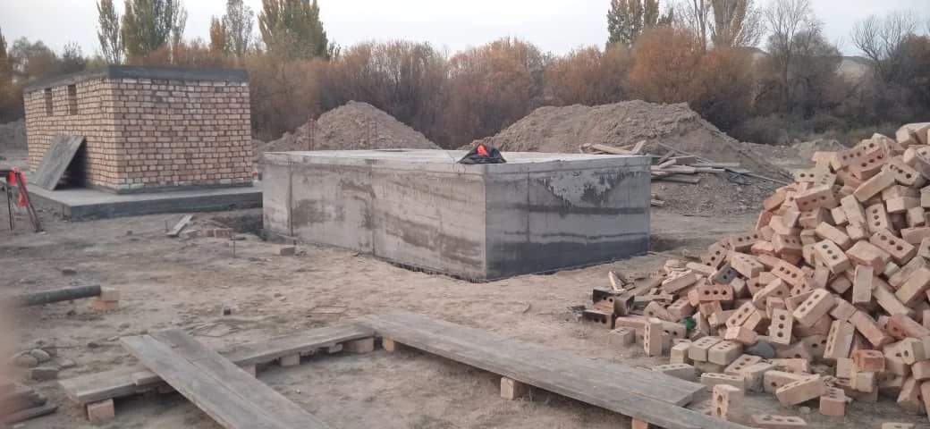 {{ item.title }}