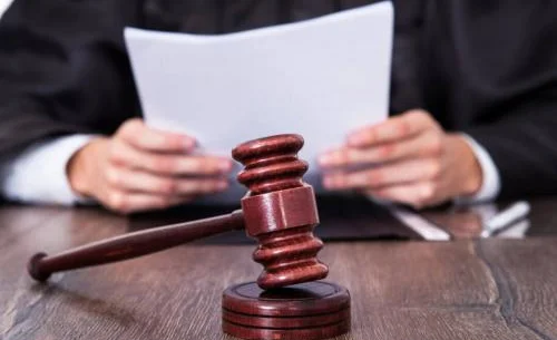 mogut-li-postanovlenie-suda-i-ego-kopiya-byt-podpisany-raznymi-sudyami.jpg