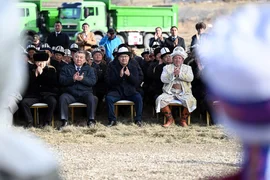 photo_5238095600165785022_y (1).jpg