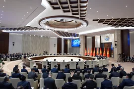 photo_5264739760499004341_y (1).jpg