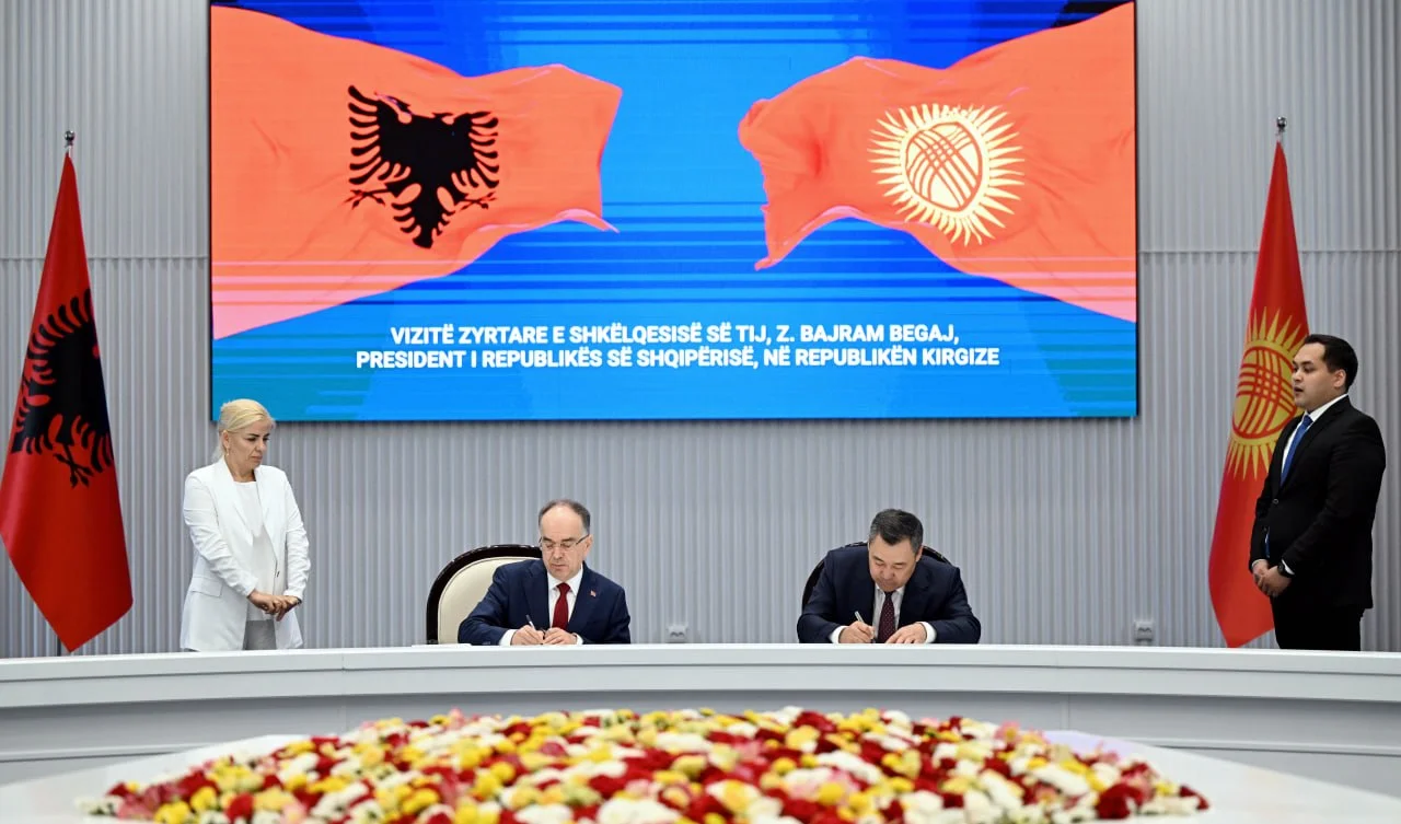 {{ item.title }}