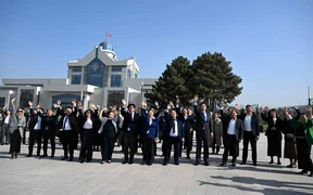 photo_5463320236305544588_y (1).jpg